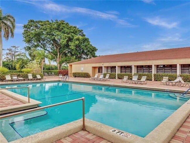 Building Photo - 6423 Coral Lake Dr