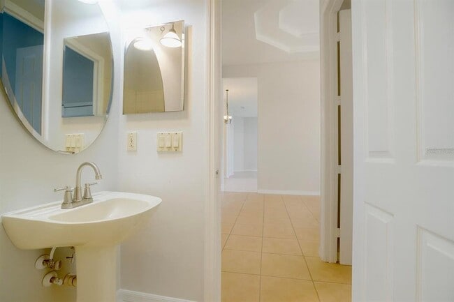 Building Photo - 8413 St Marino Blvd