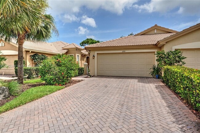 Building Photo - 3781 NW Willow Creek Dr