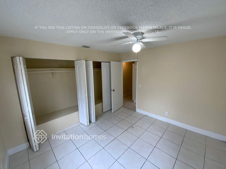Building Photo - 3070 SE 1st Pl