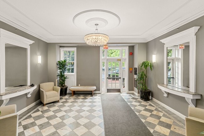 Building Photo - Spacious & Conveniently Located 2br/2ba on U St Corridor!