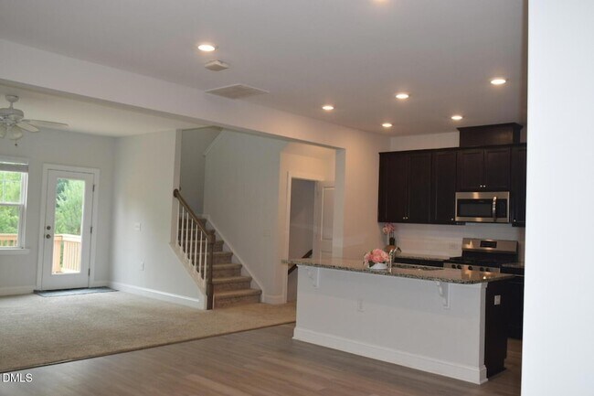 Building Photo - 229 Daisy Grove Ln