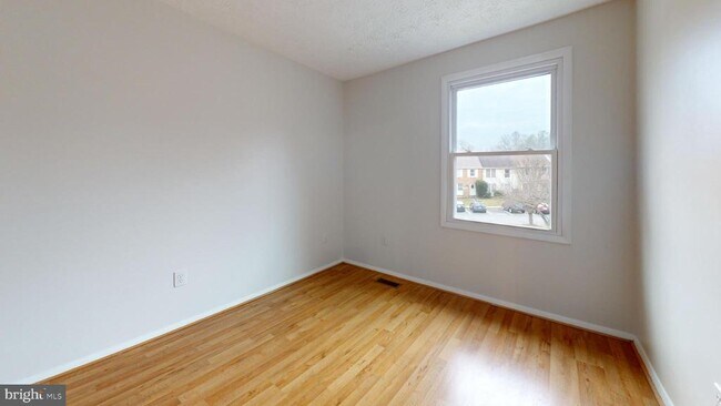 Building Photo - 7801 Fairborn Ct