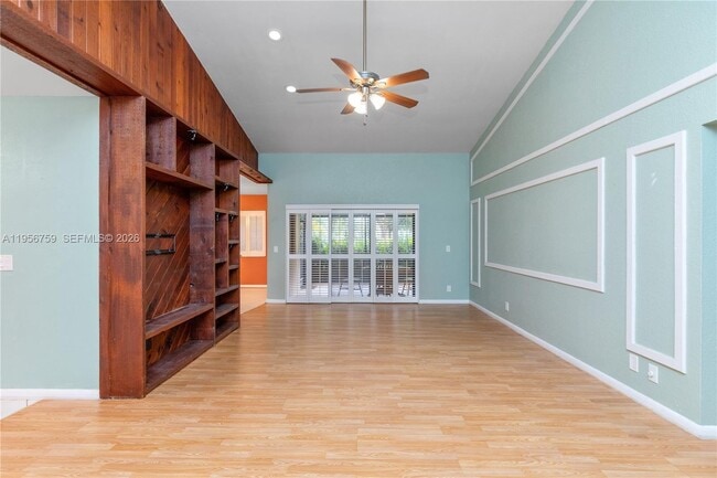 Building Photo - 9360 Chelsea Dr S