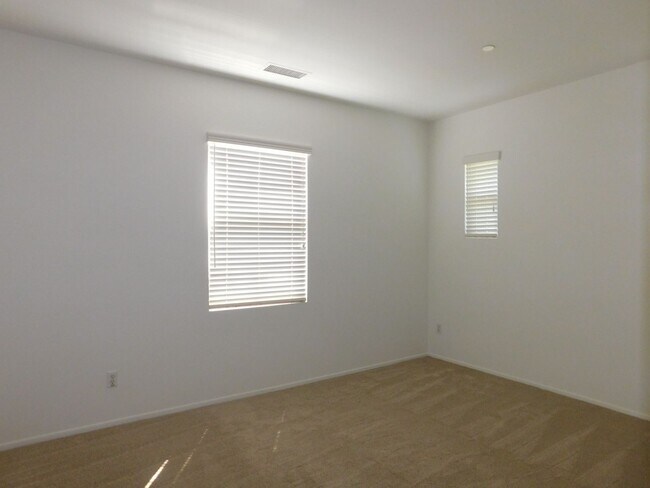 Building Photo - 3351 Via Mereno