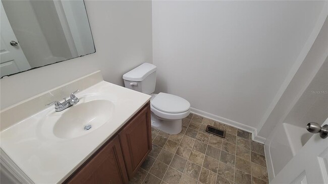 Building Photo - 4547 Ashburn Square Dr