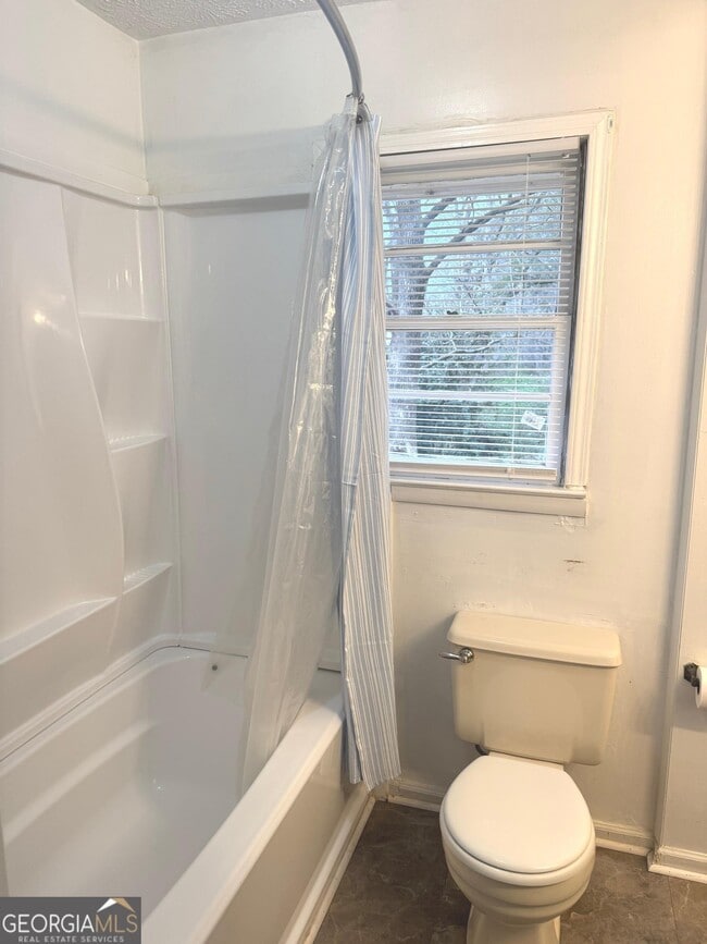 Building Photo - 2308 Kelleytown Rd