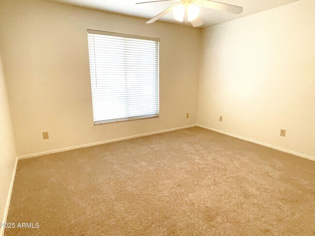 Building Photo - 25835 S Greencastle Dr