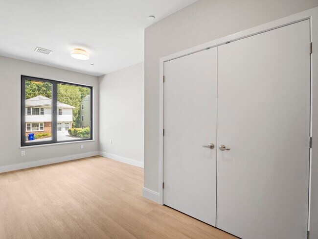 Building Photo - 249 Corey Rd