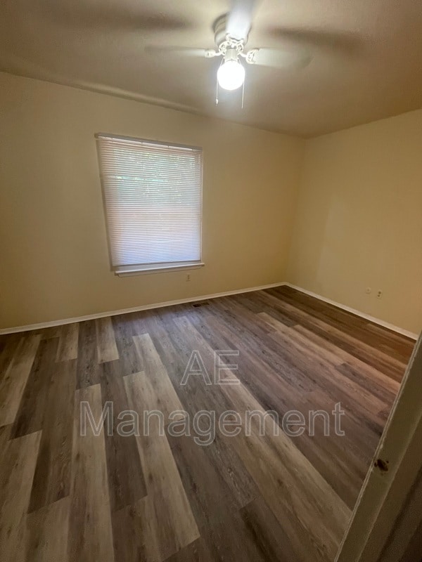 Building Photo - 1556 Darren Cir