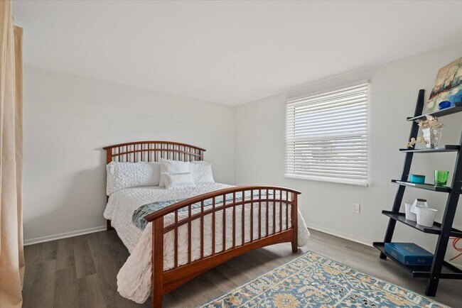 Building Photo - 477 Circlewood Dr
