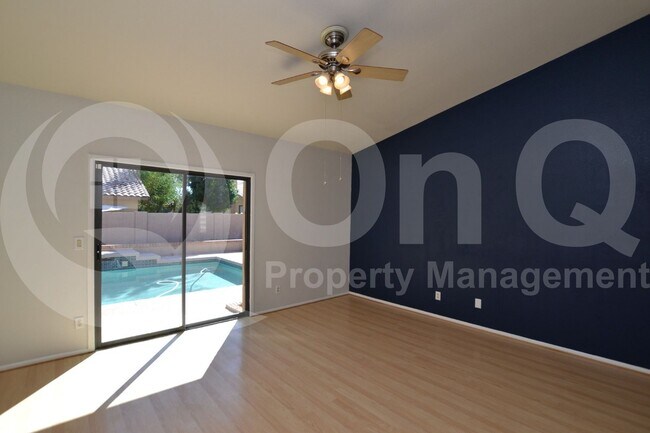 Building Photo - 2409 W Marlboro Dr