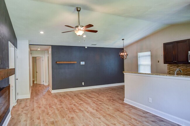 Building Photo - 1514 Snowbird Ct