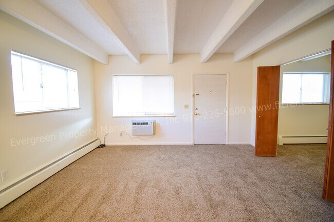 Building Photo - 1109 Alford St