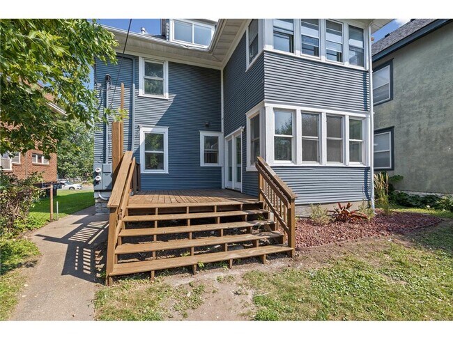 Building Photo - 892 Marshall Ave