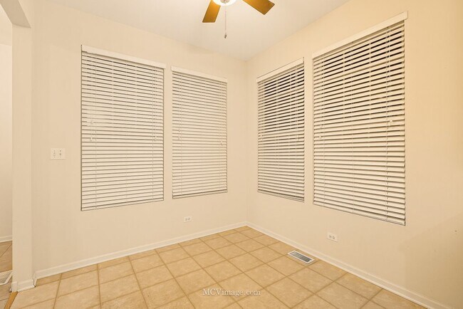 Building Photo - 1463 Yellowstone Dr