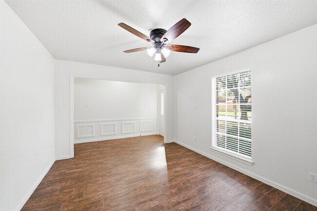 Building Photo - 1914 Abby Aldrich Ln