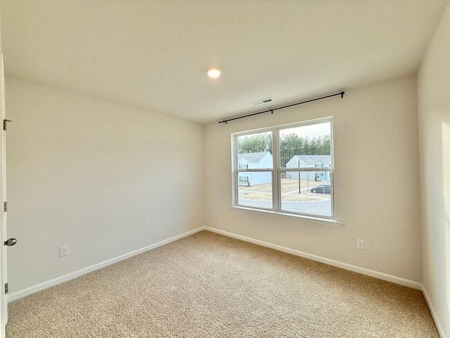 Building Photo - Newly Built 3BD, 2.5BA Raleigh Townhome with a Bonus Office/Den on First Floor