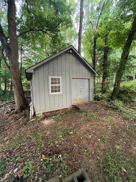 Building Photo - 509 Maverick Rd
