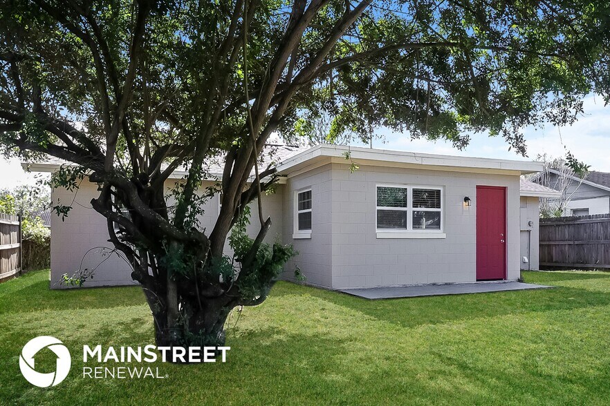 Building Photo - 4939 Lanette St
