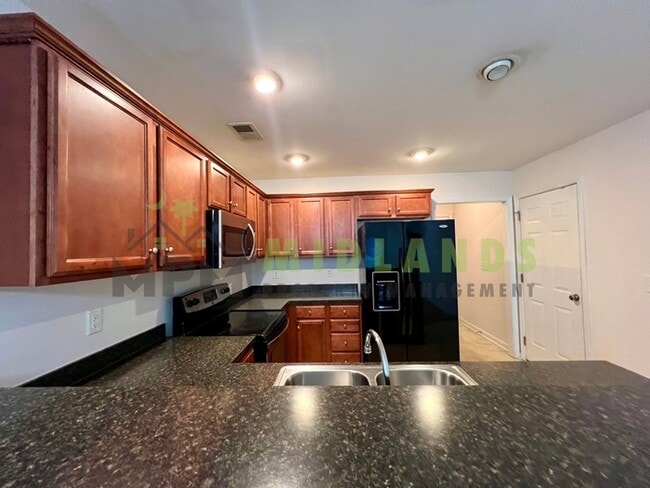 Building Photo - 407 Barnet Ct