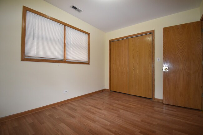 Building Photo - 2729 W 37th Pl