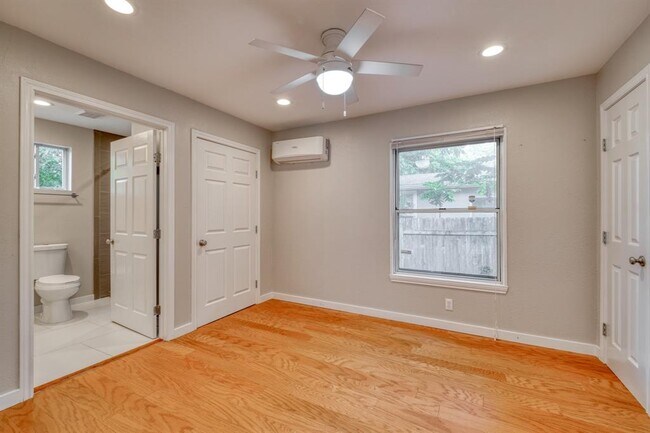 Building Photo - 8202 Polar Dr