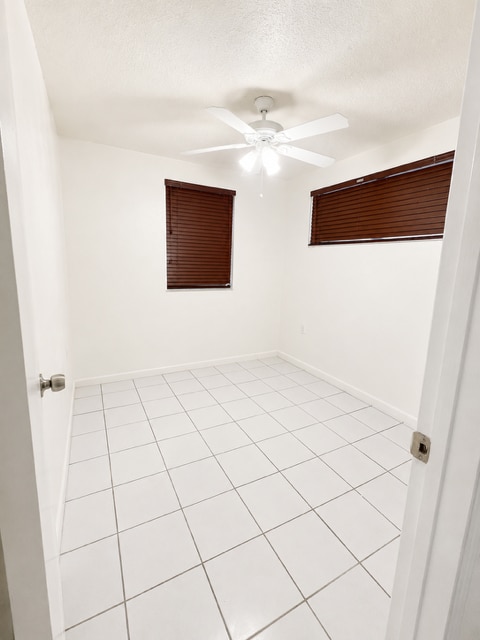 Building Photo - 2573 SW 21st Ave
