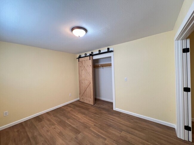 Building Photo - Downtown Benicia Remodeled Saltbox