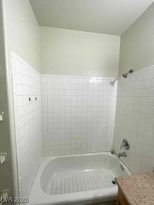 Building Photo - 2151 Hussium Hills St
