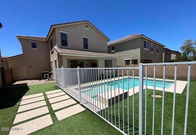 Building Photo - 3846 E Baars Ave