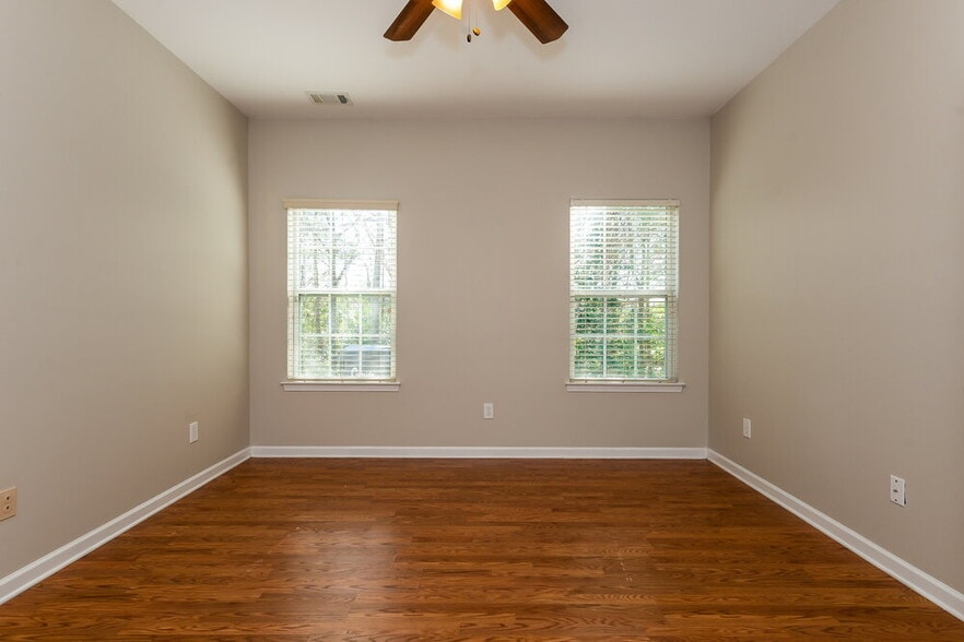 Building Photo - 2014 Appaloosa Way