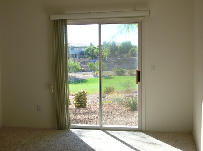 Building Photo - 900 Duckhorn Ct
