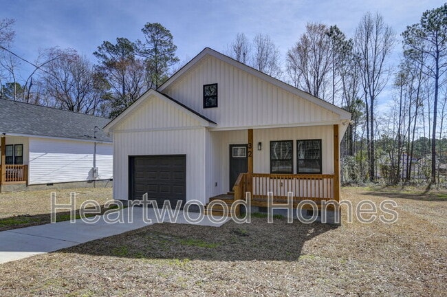 Building Photo - 32 Roberson St