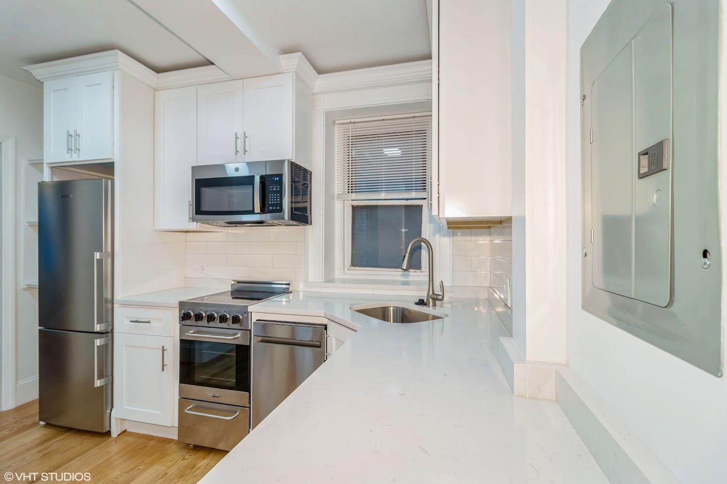 Building Photo - 75 Westland Ave