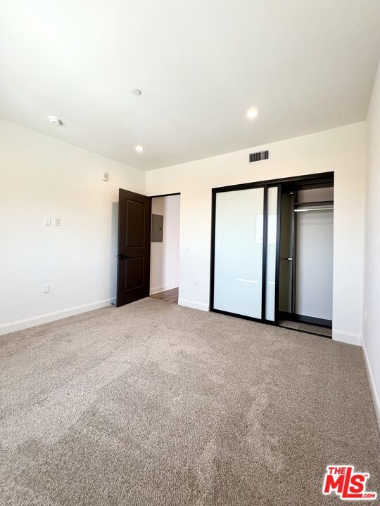 Building Photo - 859 S Lucerne Blvd