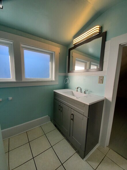 Building Photo - 5511 11th St