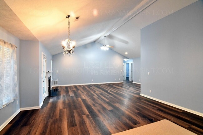 Building Photo - 5527 Raintree Ridge