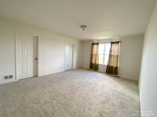 Building Photo - 4430 Montith Dr