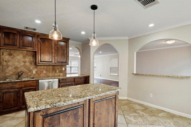 Building Photo - 1809 Ruthie Run