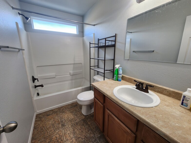 Building Photo - 7828 Chasewood Loop
