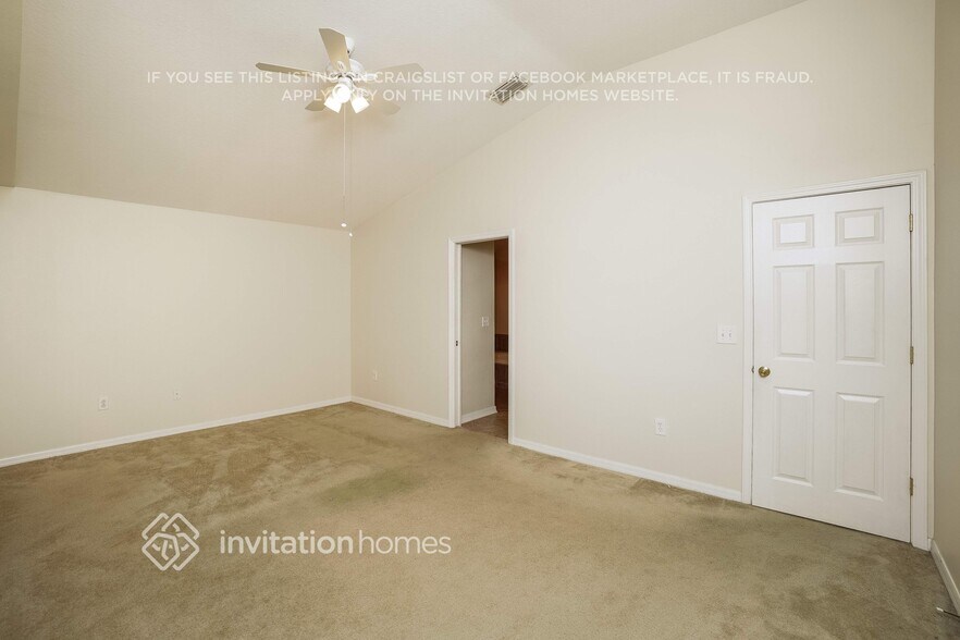 Building Photo - 13201 Old Florida Cir