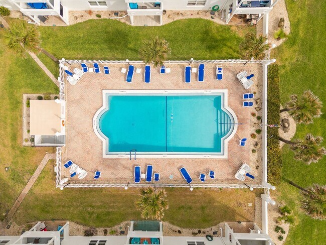 Building Photo - 1st Floor Oceanfront Condo in Ormond