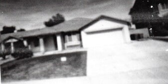 Building Photo - 3759 Saddleback Dr