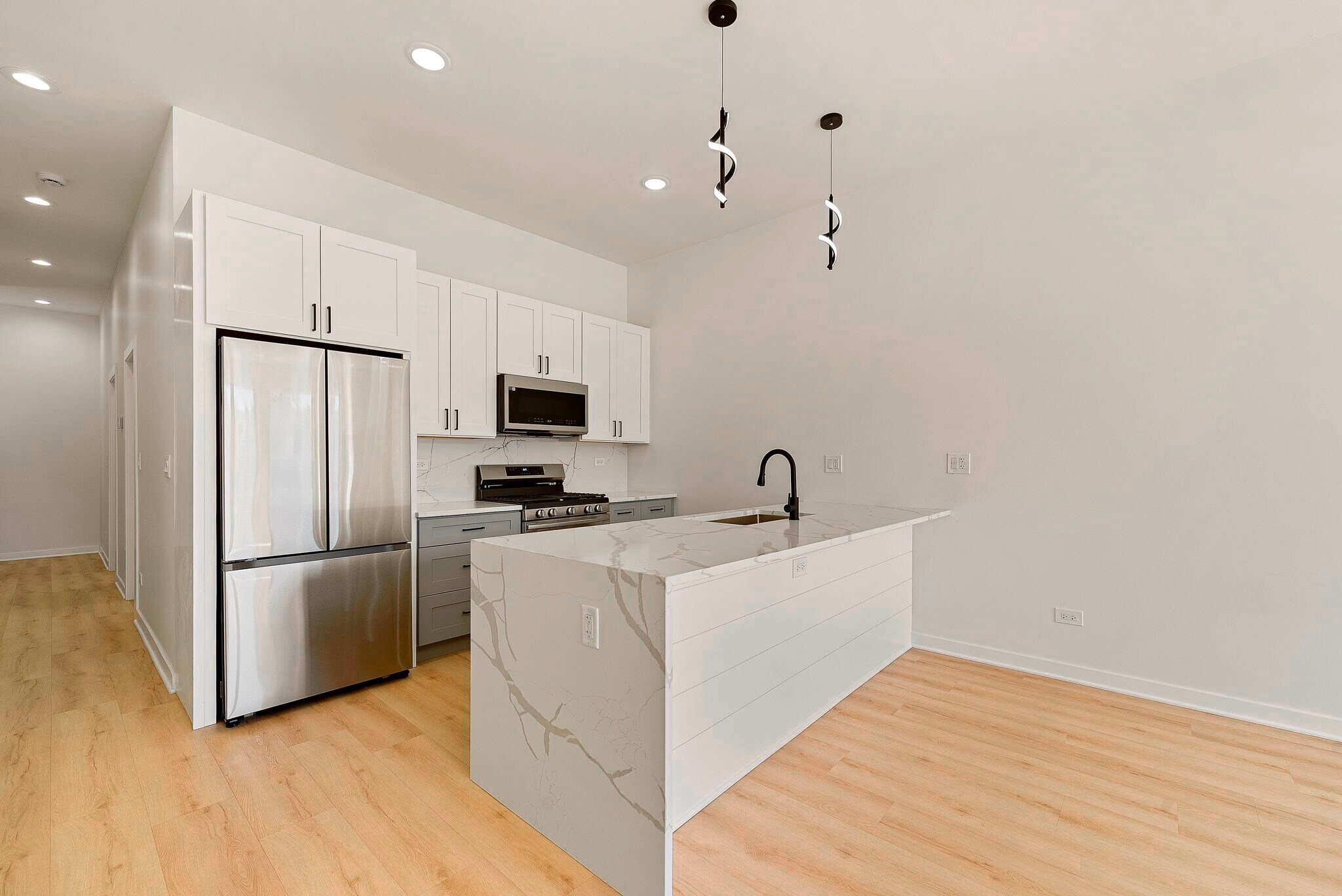 Building Photo - 521 N Lawndale Ave