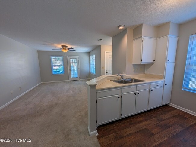 Building Photo - 1203 Wilshire Cir