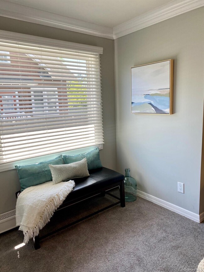 Building Photo - 82 Park Ave