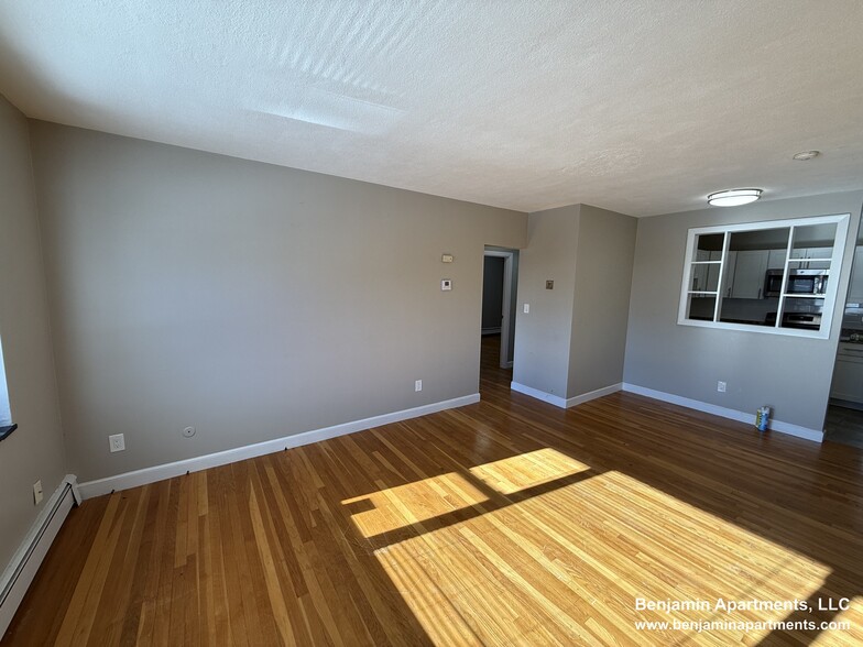 Building Photo - 274 Grove St