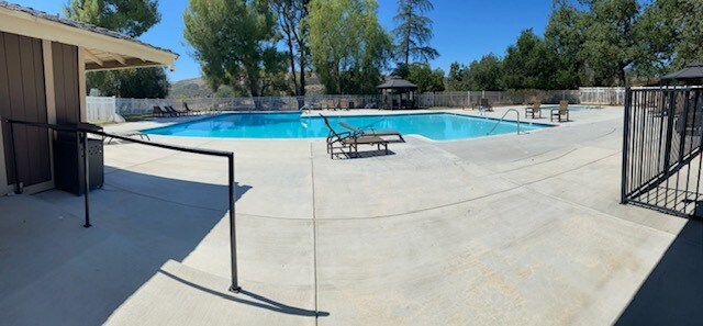 Building Photo - 28832 Conejo View Dr