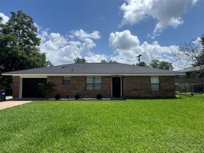 Building Photo - 2004 Brazos Ave
